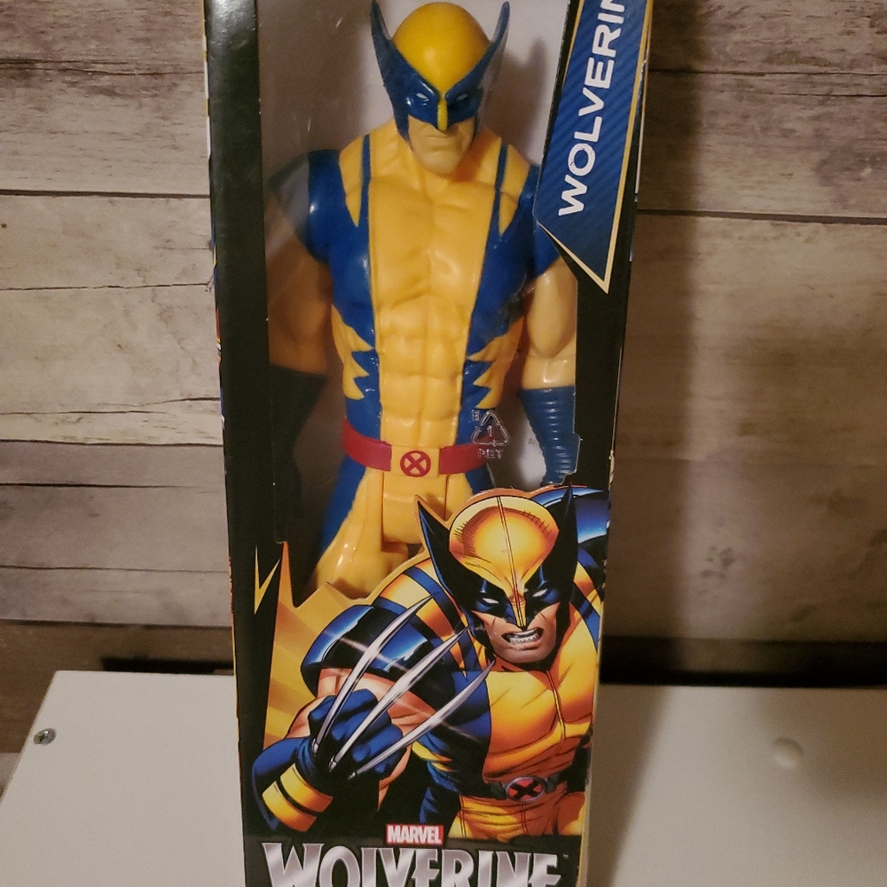 WOLVERINE X MEN 12 inch Action Figure Titan Hero S